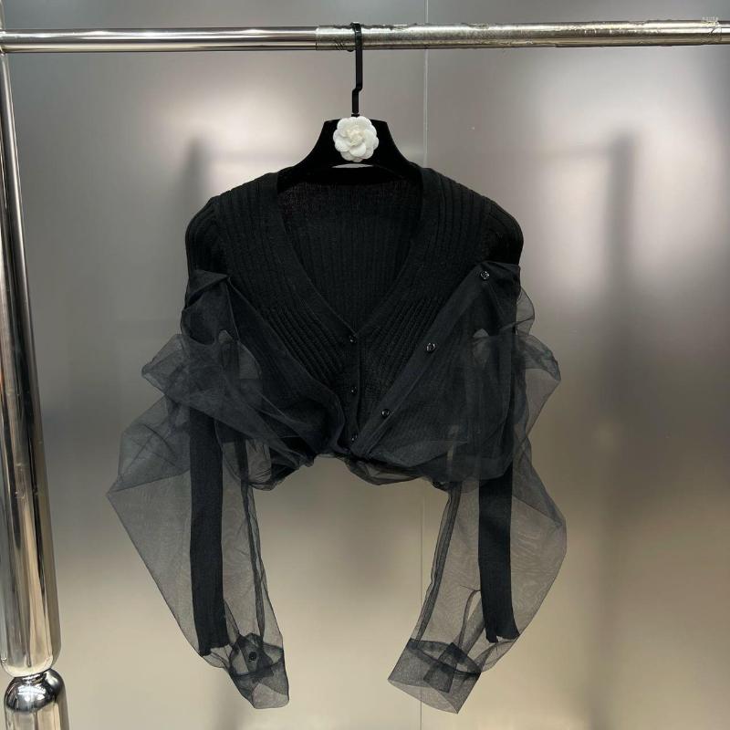 Women' Knits Spring Summer V Neck Long Sleeve Black Knitted Sweater Cardigans Women Fake Two Pieces Mesh Patchwork Designers Jackets
Women' Knits Spring Summer V Neck Long Sleeve Black Knitted Sweater Cardigans Women Fake Two Pieces Mesh Patchwork Designers Jackets