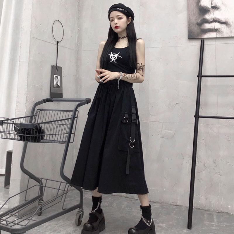 Skirts Korean Hip Hop Streetwear Harajuku High Waist Loose A-line Cargo Skiets Chain Side Ring Pocket Midi Long Black Skirt OverSize
Skirts Korean Hip Hop Streetwear Harajuku High Waist Loose A-line Cargo Skiets Chain Side Ring Pocket Midi Long Black Skirt OverSize