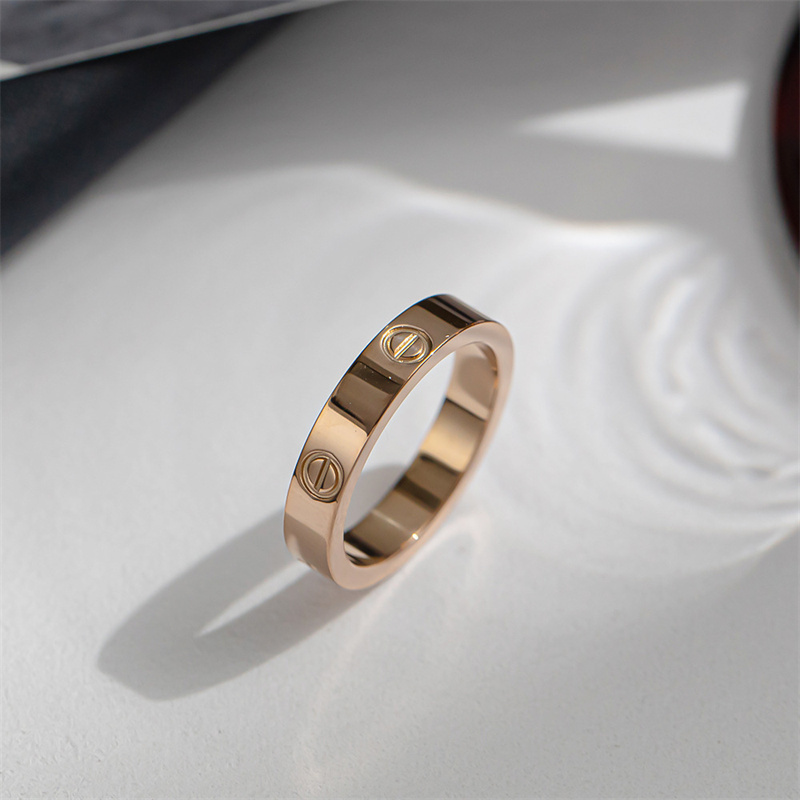 Rings love ring men designer rings for woman diamond ring studded with titanium steel Classic gold and silver roses available in diameter 1.5-2.1cm No fading
Rings love ring men designer rings for woman diamond ring studded with titanium steel Classic gold and silver roses available in diameter 1.5-2.1cm No fading