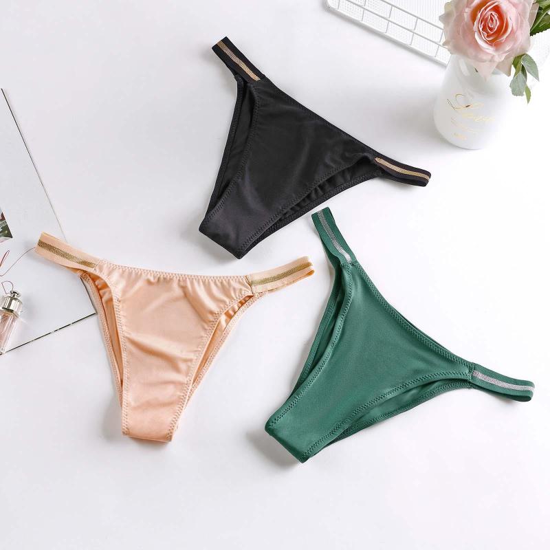 Women's Panties Women Sexy Silky Thin Thong Ice Silk Underwear Cool Comfort Breathable Ladies Briefs Low-Rise Lingerie Girls Underpants, Black
Women's Panties Women Sexy Silky Thin Thong Ice Silk Underwear Cool Comfort Breathable Ladies Briefs Low-Rise Lingerie Girls Underpants, Black