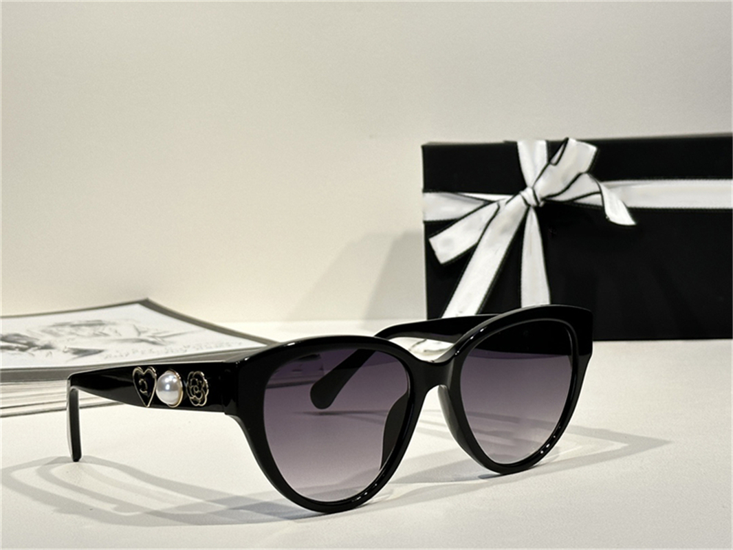 hot luxury designer sunglasses for women ladies eyeglasses cat eye design uv400 protect lenses Customized prescription pearl legs fashion come with original case
hot luxury designer sunglasses for women ladies eyeglasses cat eye design uv400 protect lenses Customized prescription pearl legs fashion come with original case