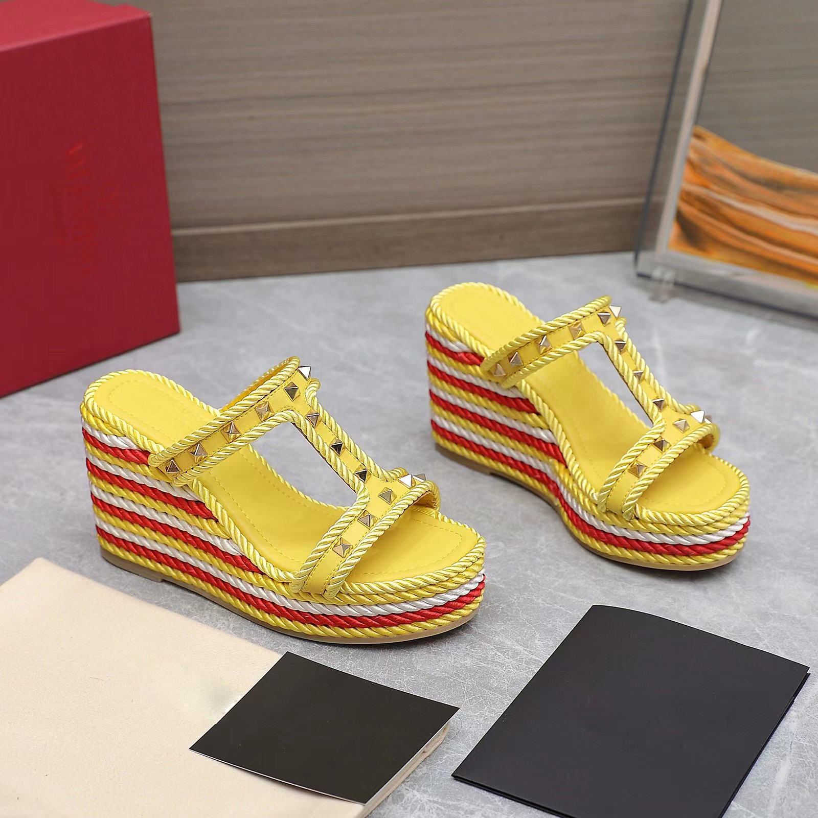 Hemp rope weaving thick sole slippers Women dermis open toe sandals party evening shoes mules luxury designers high heeled shoe factory footwear With box, 6#
Hemp rope weaving thick sole slippers Women dermis open toe sandals party evening shoes mules luxury designers high heeled shoe factory footwear With box, 6#