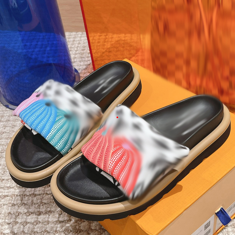 2023 Fashion Beach slippers Classic Flat heel Summer Lazy Designer fashion Cartoon Big Head flops leather lady Slides women shoes Hotel Bath Ladies sexy Sandals -220, Picture color
2023 Fashion Beach slippers Classic Flat heel Summer Lazy Designer fashion Cartoon Big Head flops leather lady Slides women shoes Hotel Bath Ladies sexy Sandals -220, Picture color