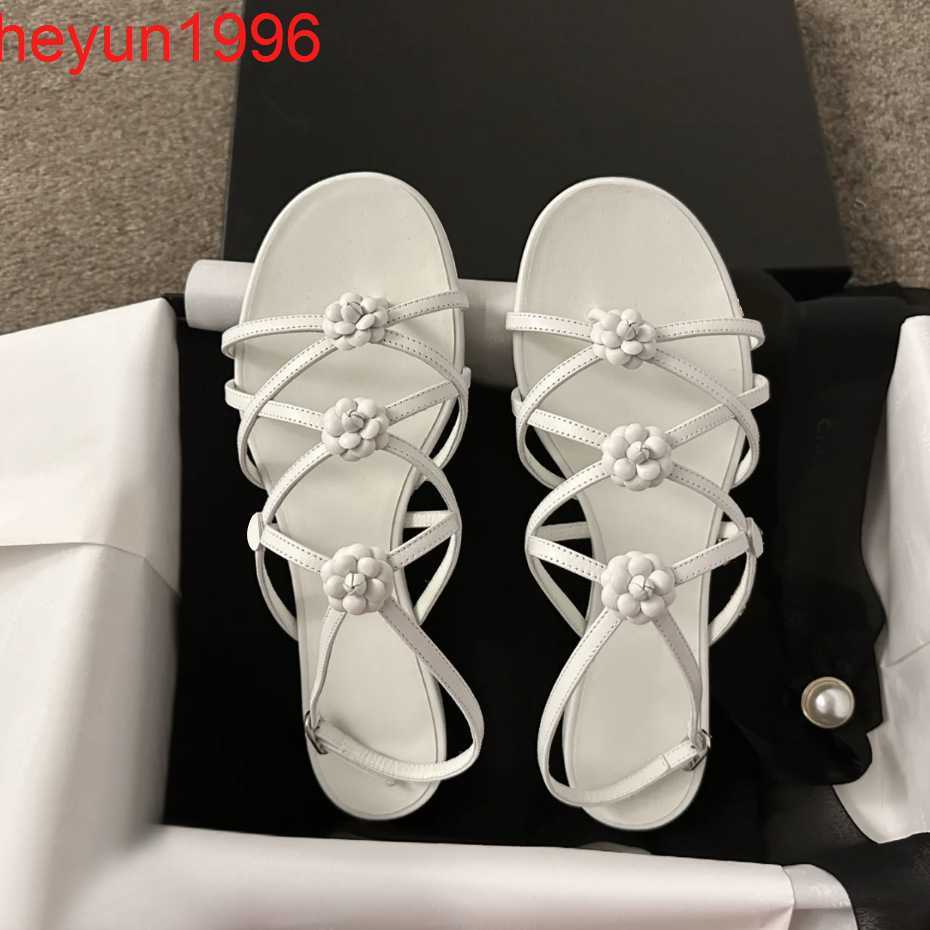 Xiaoxiangfeng Mountain Camellia Leisure Versatile Flat Bottom Sandals for Women 2023 New Spring/Summer Hollow out Roman Shoes and Slippers, Black
Xiaoxiangfeng Mountain Camellia Leisure Versatile Flat Bottom Sandals for Women 2023 New Spring/Summer Hollow out Roman Shoes and Slippers, Black