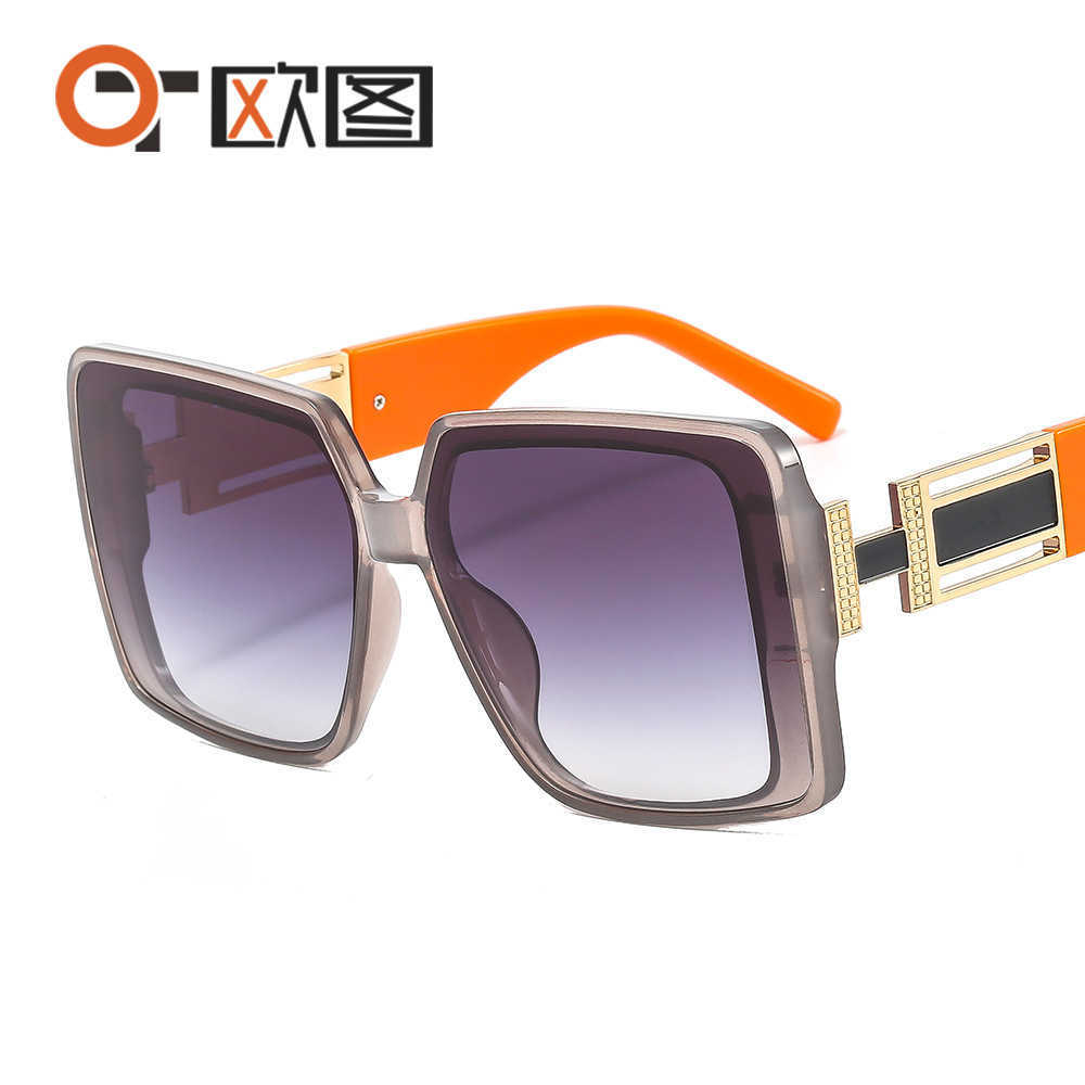 New Square Rock Gorgeous Men's and Women's 6969 Trendy Street Photo Trimming Colorful Sunscreen Sunglasses
New Square Rock Gorgeous Men's and Women's 6969 Trendy Street Photo Trimming Colorful Sunscreen Sunglasses