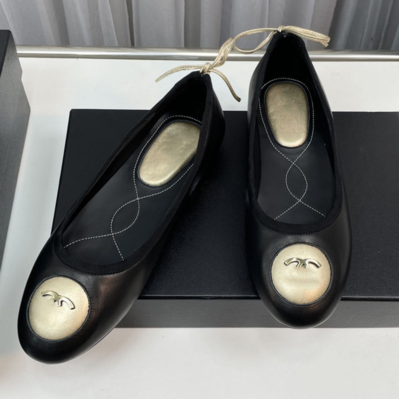 23ss Sheepskin Womens Dress Shoes Bow Tie Flat Heels Ballet Shoe Slip On Loafers Retro Black Round Toes Sandals Designer Slippers Slides Large Size 41 With Dust Bags, Shoes box
23ss Sheepskin Womens Dress Shoes Bow Tie Flat Heels Ballet Shoe Slip On Loafers Retro Black Round Toes Sandals Designer Slippers Slides Large Size 41 With Dust Bags, Shoes box