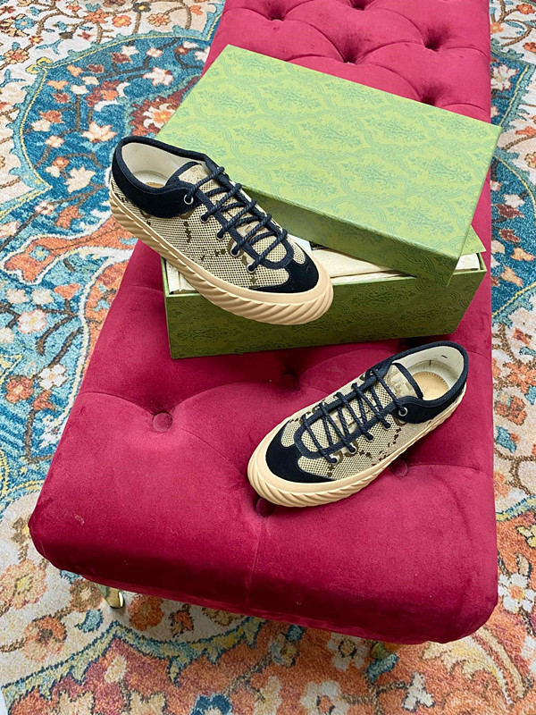Casual Shoes Lace-Up Running Trainers Woman Shoes Gym Sneakers Travel Suede Leather Fashion Lady Flat Designer Platform letter Sneaker, No.1
Casual Shoes Lace-Up Running Trainers Woman Shoes Gym Sneakers Travel Suede Leather Fashion Lady Flat Designer Platform letter Sneaker, No.1