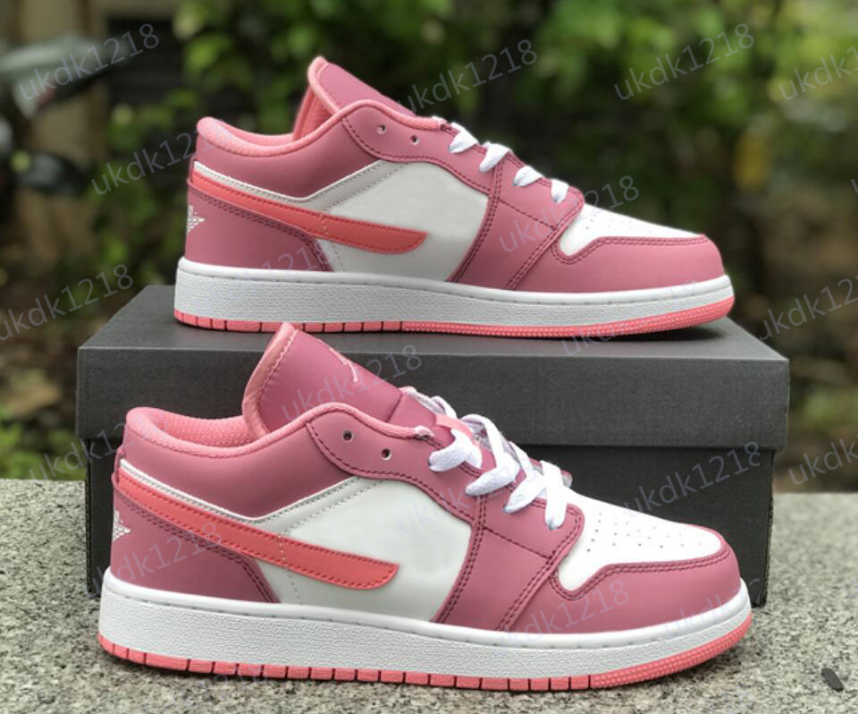 Air Basketball Shoes Jumpman 1 Low GS Desert Berry Coral Chalk-White Pink Mens Sports Sneakers Coconut Milk Tokyo Vintage Casual Skateboard shoes 553560-616, Fuchsia
Air Basketball Shoes Jumpman 1 Low GS Desert Berry Coral Chalk-White Pink Mens Sports Sneakers Coconut Milk Tokyo Vintage Casual Skateboard shoes 553560-616, Fuchsia
