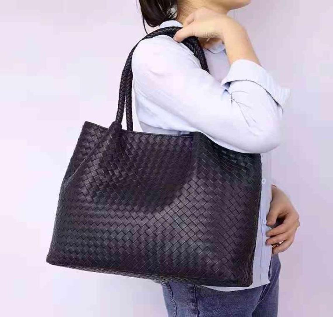 Bottegasv Venetas Handbag Leather woven fashion large capacity one shoulder handbag star same Tote Bag Fashion versatile bag3196232, Dark grey
Bottegasv Venetas Handbag Leather woven fashion large capacity one shoulder handbag star same Tote Bag Fashion versatile bag3196232, Dark grey