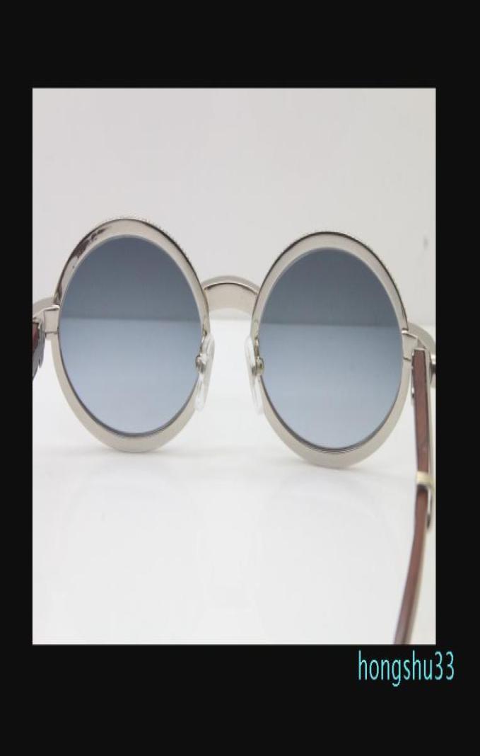 Good Quality Glasses 18K Gold Vintage Wood 7550178 Sunglasses Round Vintage Unisex High end Diamond Glasses Limited C Decoration g3789968
Good Quality Glasses 18K Gold Vintage Wood 7550178 Sunglasses Round Vintage Unisex High end Diamond Glasses Limited C Decoration g3789968