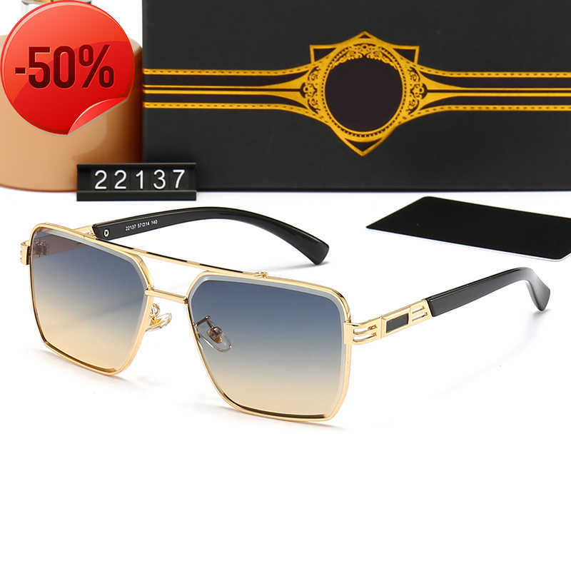 Wholesale Designer Sunglasses Original 22137 Eyeglasses Outdoor Shades PC Frame Fashion Classic Lady Mirrors for Women and Men Glasses Unisex 7 colors
Wholesale Designer Sunglasses Original 22137 Eyeglasses Outdoor Shades PC Frame Fashion Classic Lady Mirrors for Women and Men Glasses Unisex 7 colors