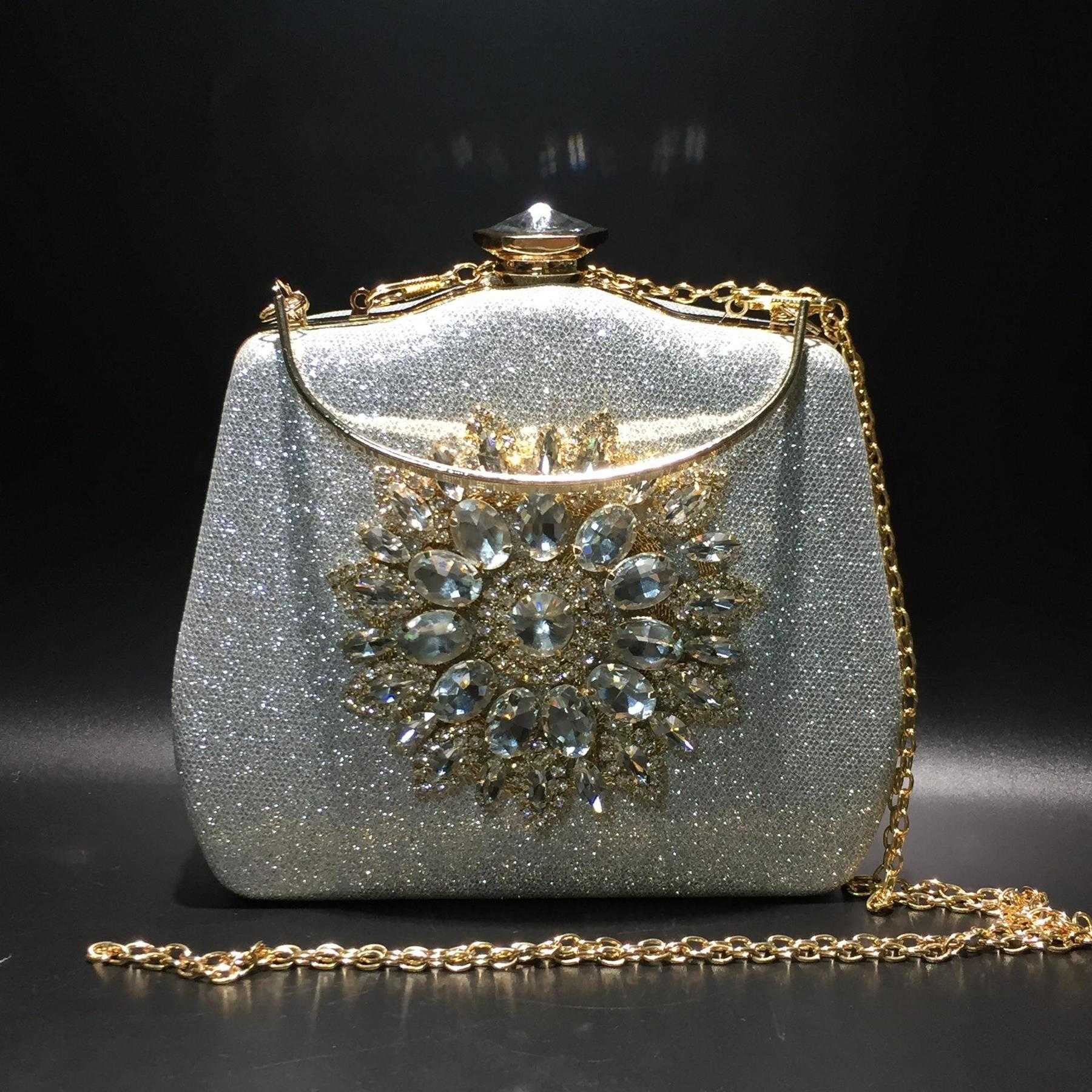 Diamond Evening Bag Sunflower Ornament Banquet Bridal Handbag Pu Leather Chain Womens Small Square, Black
Diamond Evening Bag Sunflower Ornament Banquet Bridal Handbag Pu Leather Chain Womens Small Square, Black
