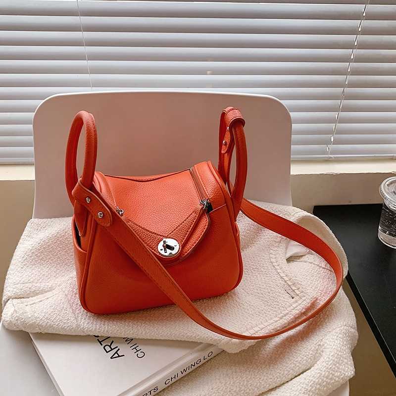 Women Handbag Lindys Women's Bag 2021 Summer New Women's Bag Doctor's Pillow Bag One Shoulder Handheld Oblique Straddle Bag Women, White7
Women Handbag Lindys Women's Bag 2021 Summer New Women's Bag Doctor's Pillow Bag One Shoulder Handheld Oblique Straddle Bag Women, White7