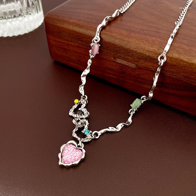 Chains Trend Sweet Cool Wind Colorful Stone Heart Necklace For Women Pink Necklaces Pendants Fashion Aesthetic Y2K Jewelry
Chains Trend Sweet Cool Wind Colorful Stone Heart Necklace For Women Pink Necklaces Pendants Fashion Aesthetic Y2K Jewelry