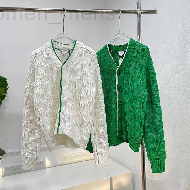 Women' Sweaters designer Jackets autumn winter V-neck single rsted long slve igsize trast color women' cardigan swter 3FX3, White
Women' Sweaters designer Jackets autumn winter V-neck single rsted long slve igsize trast color women' cardigan swter 3FX3, White