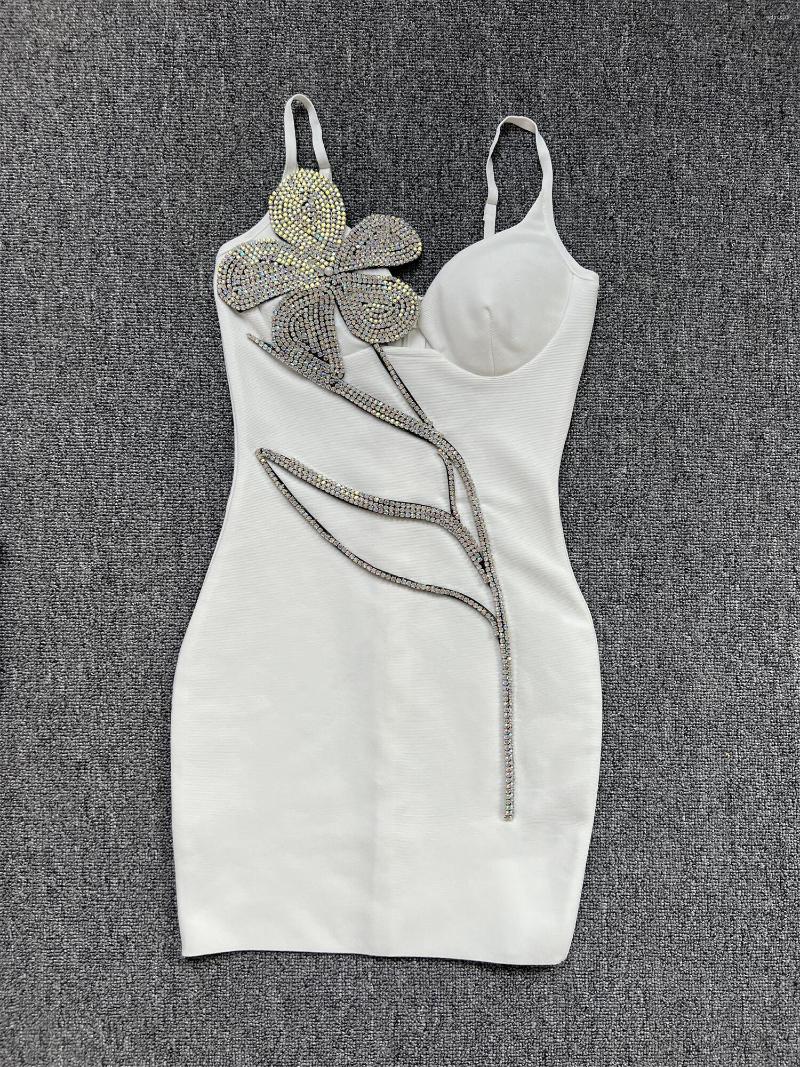 Casual Dresses Fu Rui Winter 2023 Women Dress Bandage Bodycon Black White Embellished Diamonds Flowers Party Evening Clu