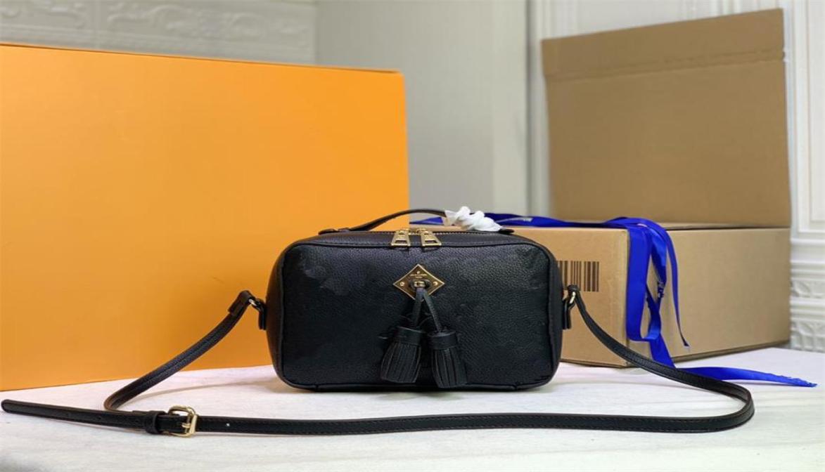 SAINTONGE Bags Tassel Clutch messenger women real leather designer square packet purse crossbody evening shoulder bag St Sulpice8780774, Sky blue
SAINTONGE Bags Tassel Clutch messenger women real leather designer square packet purse crossbody evening shoulder bag St Sulpice8780774, Sky blue