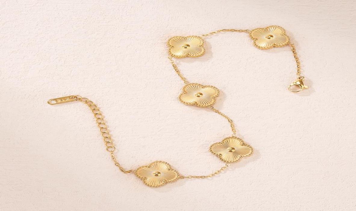 Luxury Clover Pendant Necklace Bracelet Stainless Steel Jewelry for Women Gift2662562
Luxury Clover Pendant Necklace Bracelet Stainless Steel Jewelry for Women Gift2662562