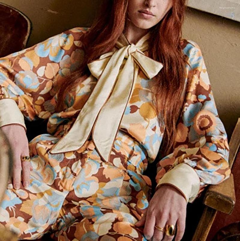 Women' Blouses Rowling Mirror Floral Satin Tie Shirt Women Lapel Long Sleeve Single Breasted Blouse Vintage Elegant Office Ladies Tops, Picture color shirt
Women' Blouses Rowling Mirror Floral Satin Tie Shirt Women Lapel Long Sleeve Single Breasted Blouse Vintage Elegant Office Ladies Tops, Picture color shirt