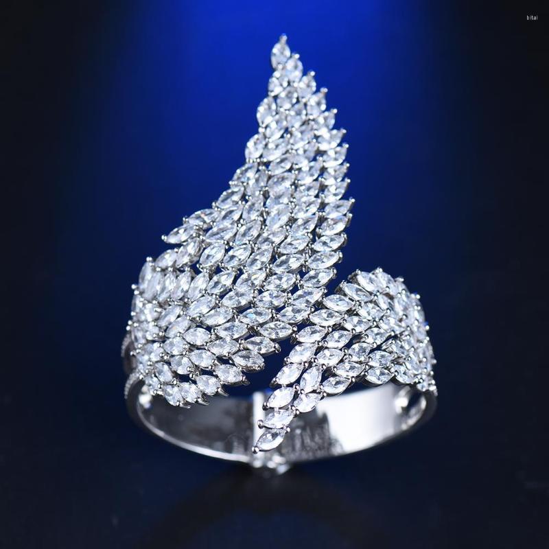 Bangle HIBRIDE Arrival Fashion Luxury Feather Super Shiny Cubic Zirconia Women Baguette Bracelet N-1177
Bangle HIBRIDE Arrival Fashion Luxury Feather Super Shiny Cubic Zirconia Women Baguette Bracelet N-1177