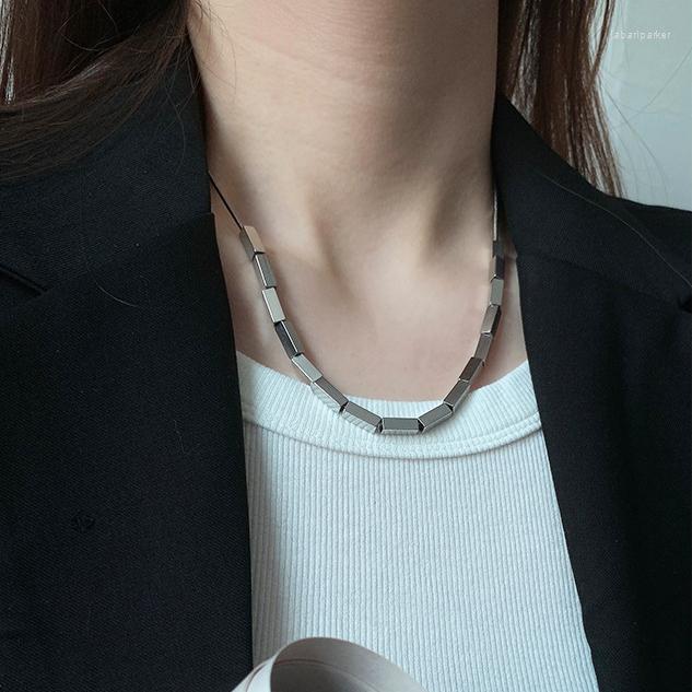 Chains Simple Elegant Creative Special Design Square Bead Silver Color Stainless Titanium Necklace For Women Men Punk Jewelry Gift
Chains Simple Elegant Creative Special Design Square Bead Silver Color Stainless Titanium Necklace For Women Men Punk Jewelry Gift