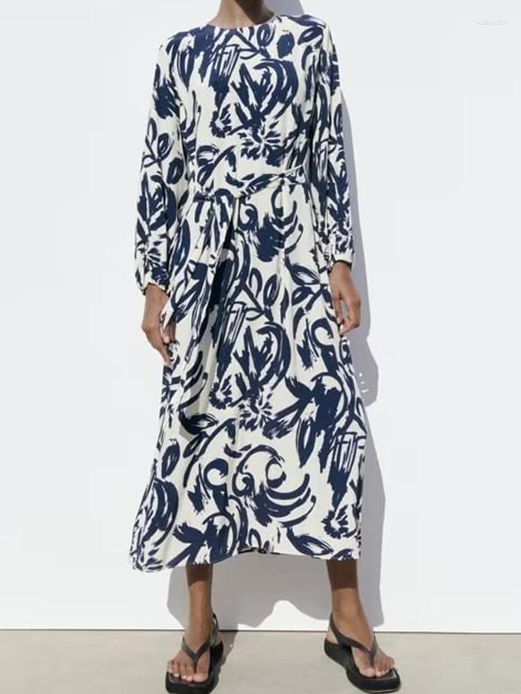 Casual Dresses Kumsvag 2023 Women Summer Shirts Dress Vintage Print O-Neck Long Sleeve Sashes Bow Tie Female Elegant Street Clothing
Casual Dresses Kumsvag 2023 Women Summer Shirts Dress Vintage Print O-Neck Long Sleeve Sashes Bow Tie Female Elegant Street Clothing