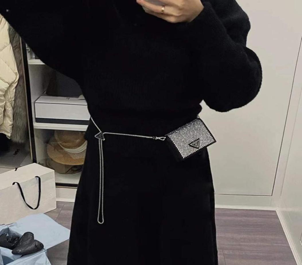 New Luxury Mini Blingbling Diamond Chain Messenger Bag Flash Crystal Designer Evening Bags Lady Lipstick Bag 2022 Spring and Summe2697016, Sky blue
New Luxury Mini Blingbling Diamond Chain Messenger Bag Flash Crystal Designer Evening Bags Lady Lipstick Bag 2022 Spring and Summe2697016, Sky blue