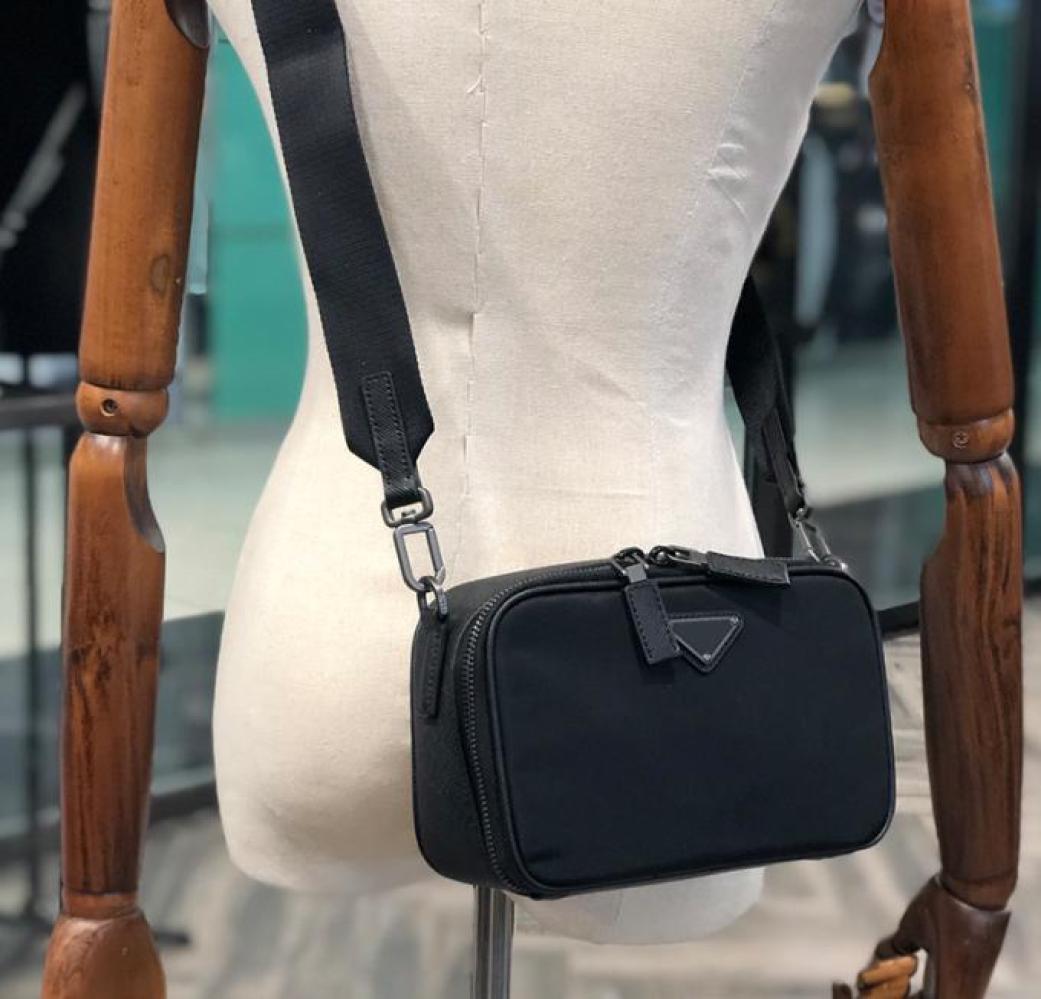 Luxury bag mini messenger shoulder bags small wallet designer bag nylon leather Crossbody men women coin purse card holder4613824, Beige
Luxury bag mini messenger shoulder bags small wallet designer bag nylon leather Crossbody men women coin purse card holder4613824, Beige