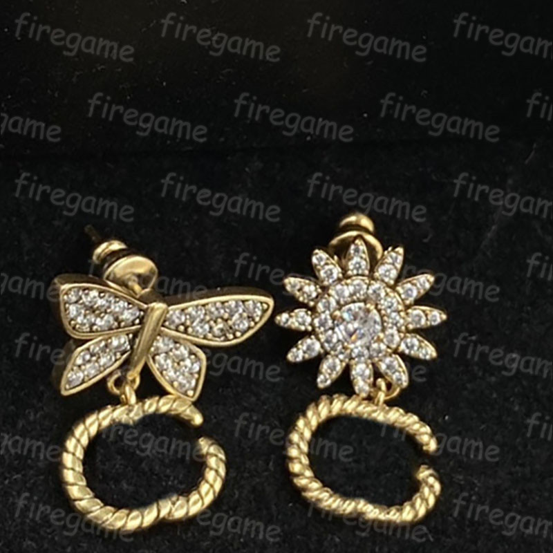 Vintage Gold Earring Women Butterfly Earring Plated Brand Earrings Jewelry High Quality Luxury Temperament
Vintage Gold Earring Women Butterfly Earring Plated Brand Earrings Jewelry High Quality Luxury Temperament