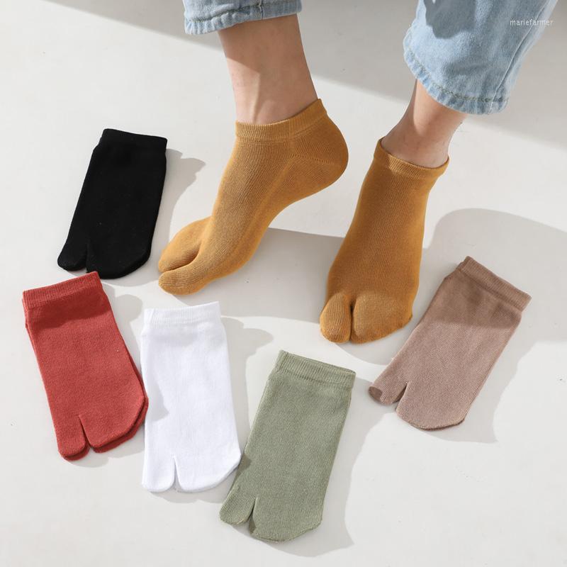 Men's Socks 5 Pairs Men's Summer Breathable Thin Cotton Two Finger Short-tube Pure Color Japanese Split Slippers Two-toed Sock Gift
Men's Socks 5 Pairs Men's Summer Breathable Thin Cotton Two Finger Short-tube Pure Color Japanese Split Slippers Two-toed Sock Gift