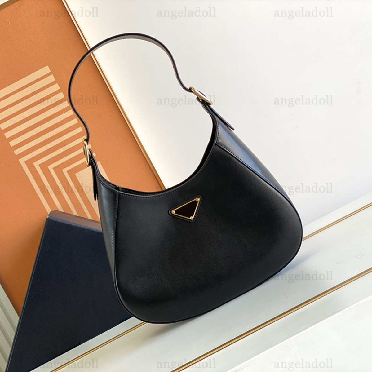 10A Mirror Quality Designers Medium Cleo Hobo Bag 27cm Womens Real Leather Handbag Luxury Calfskin Underarm Black Purse Classic Triangle Logo Shoulder Bag, Green
10A Mirror Quality Designers Medium Cleo Hobo Bag 27cm Womens Real Leather Handbag Luxury Calfskin Underarm Black Purse Classic Triangle Logo Shoulder Bag, Green