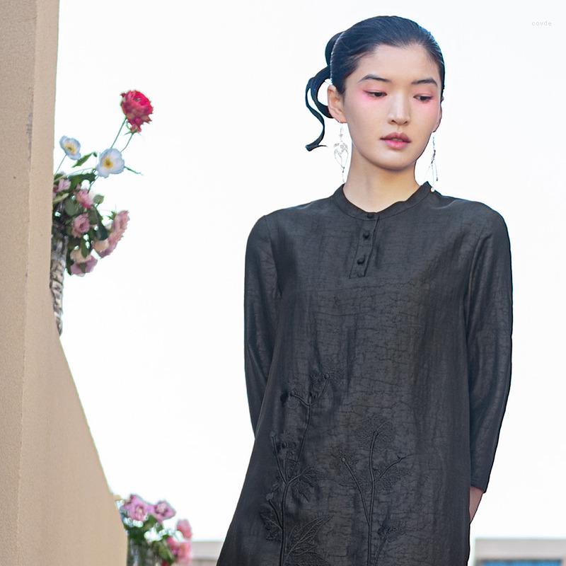 Women' Blouses A Life On The Left Women Gambiered Guangdong Gauze Blouse 2023 Spring Mulberry Silk 3D Plant Embroidery Versatile Shirt, Black
Women' Blouses A Life On The Left Women Gambiered Guangdong Gauze Blouse 2023 Spring Mulberry Silk 3D Plant Embroidery Versatile Shirt, Black