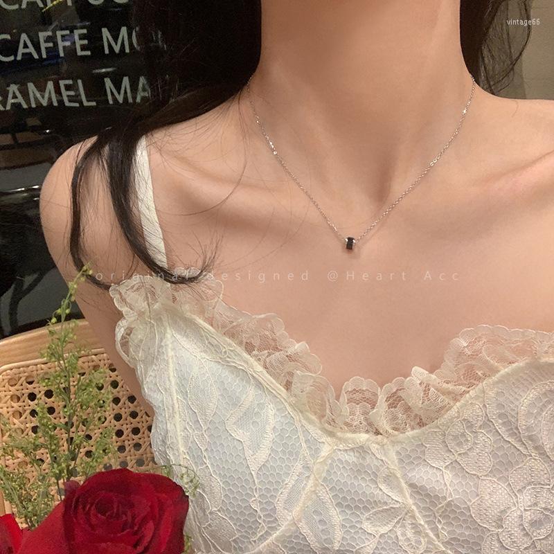 Pendant Necklaces Fashion Simple And Versatile Round Niche Design Sense Personality Geometric Street S Lady Temperament Necklace
Pendant Necklaces Fashion Simple And Versatile Round Niche Design Sense Personality Geometric Street S Lady Temperament Necklace