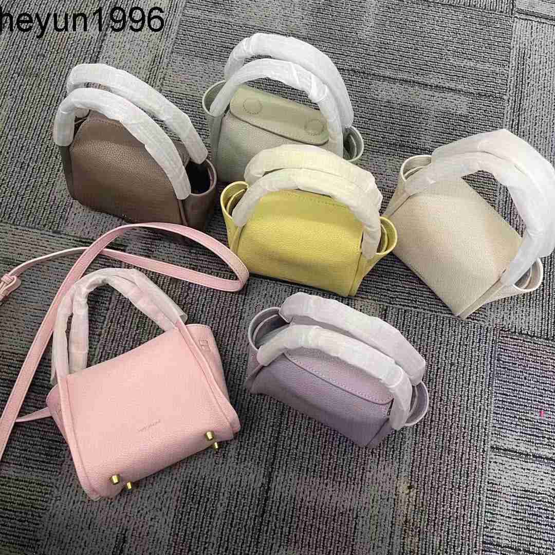 Song Songmont Yuanbao 2023 New Spring and Summer Series Vegetable Basket Handheld Crossbody Mini Women's Bag, Fu ling bai dai gift box
Song Songmont Yuanbao 2023 New Spring and Summer Series Vegetable Basket Handheld Crossbody Mini Women's Bag, Fu ling bai dai gift box