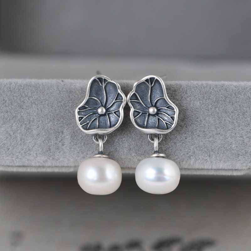 Golden Deer King Silver Fashion Lotus Leaf Freshwater Pearl Earrings Women's Literary Temperament Silver Earrings
Golden Deer King Silver Fashion Lotus Leaf Freshwater Pearl Earrings Women's Literary Temperament Silver Earrings
