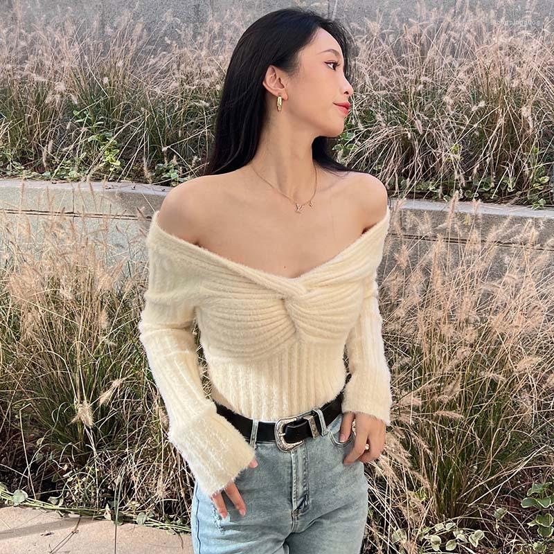 Women's Sweaters 2023 Autumn Women's Plush Bowknot Off Shoulder Knitwear Tight High Waist Short Sweater, Beige
Women's Sweaters 2023 Autumn Women's Plush Bowknot Off Shoulder Knitwear Tight High Waist Short Sweater, Beige