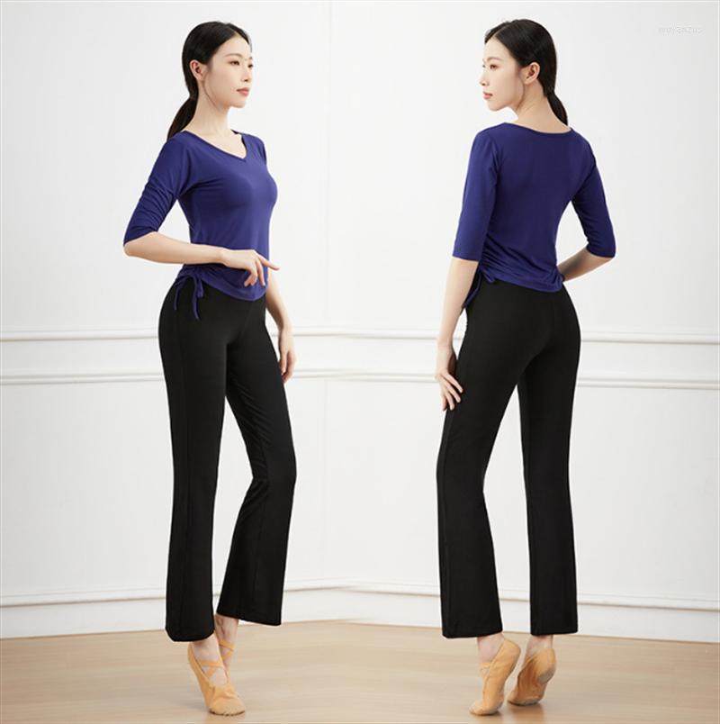 Stage Wear 2023 Mid-Length Sleeve Top Loose Pants Latin Suit Female Adult Square Dance Performance Dress 2pcs Suits, Color 3 
Stage Wear 2023 Mid-Length Sleeve Top Loose Pants Latin Suit Female Adult Square Dance Performance Dress 2pcs Suits, Color 3