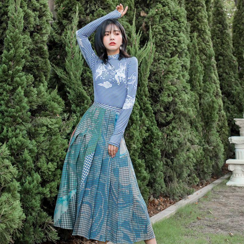 Skirts Female Original Temperament Loose Bottoming Trend 2023 Autumn And Winter Printed High Waist Pleated Skirt, Flower color
Skirts Female Original Temperament Loose Bottoming Trend 2023 Autumn And Winter Printed High Waist Pleated Skirt, Flower color
