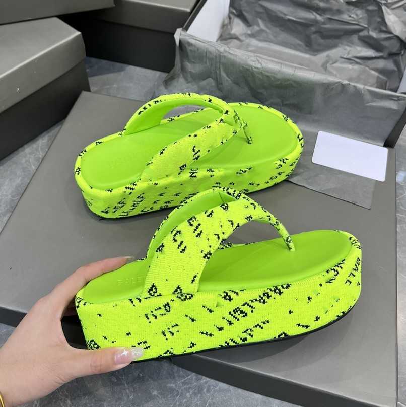 2023 Fashion slippers crochet knite letters sliders Paris platform wedges slides women men logo sandals Designer thong sandals flip flops slip mules beach shoes, Lhbls5
2023 Fashion slippers crochet knite letters sliders Paris platform wedges slides women men logo sandals Designer thong sandals flip flops slip mules beach shoes, Lhbls5