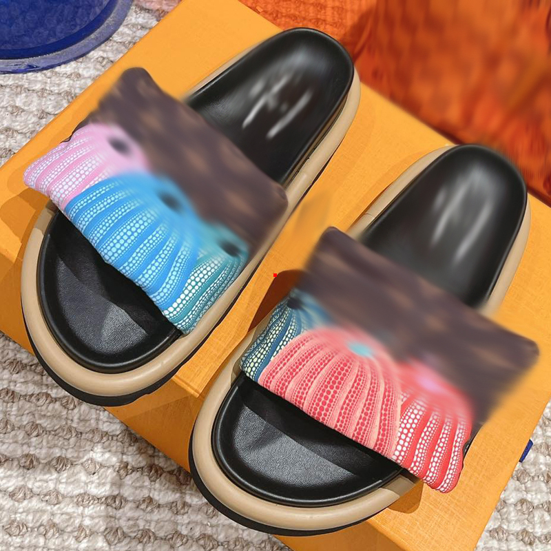 2023 Fashion Beach slippers Classic Flat heel Summer Lazy Designer fashion Cartoon Big Head flops leather lady Slides women shoes Hotel Bath Ladies sexy Sandals -219, Picture color
2023 Fashion Beach slippers Classic Flat heel Summer Lazy Designer fashion Cartoon Big Head flops leather lady Slides women shoes Hotel Bath Ladies sexy Sandals -219, Picture color