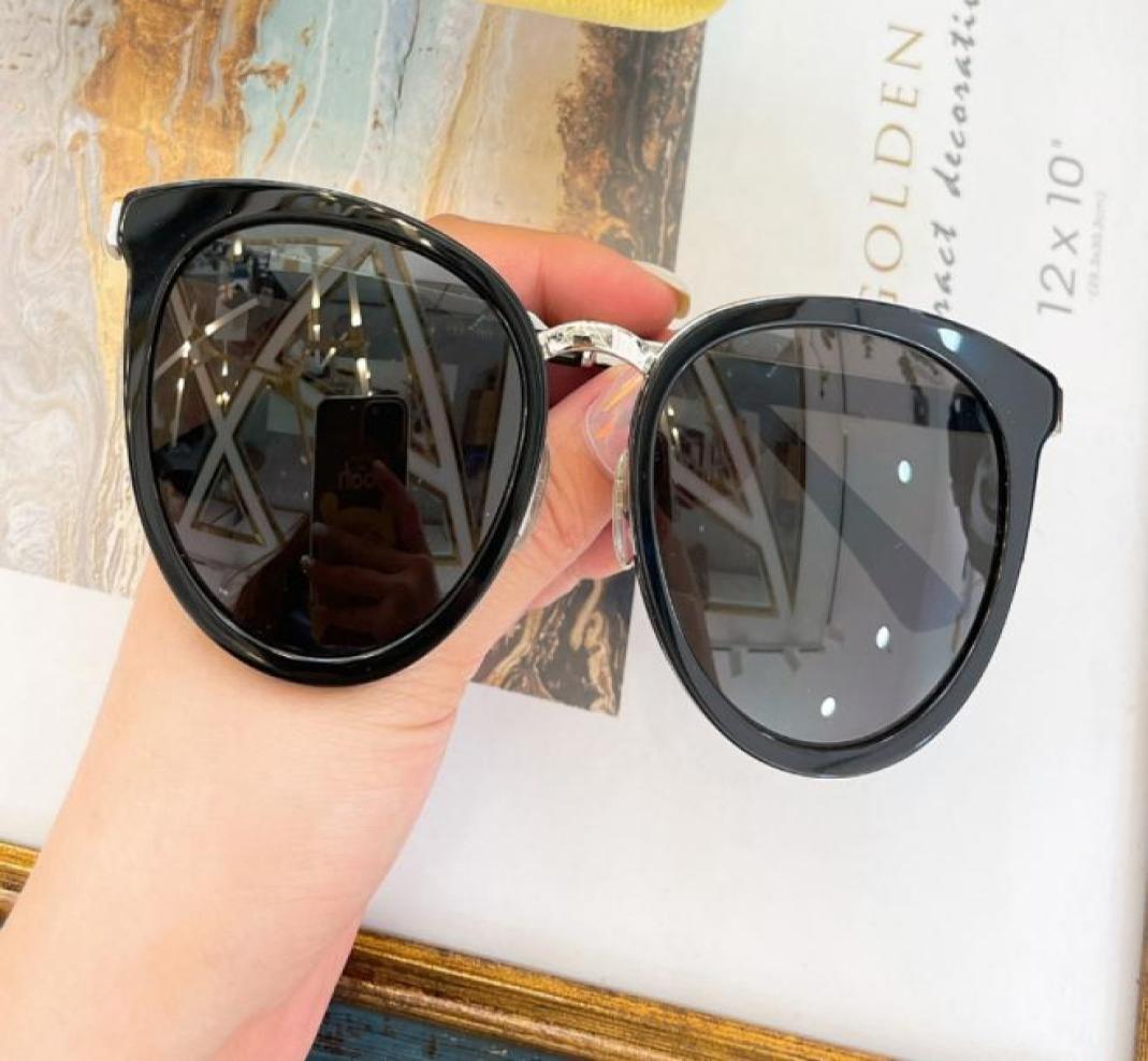 Silver Black Cat Eye Sunglasses Glasses Shades Fashion Holiday Sun glasses for Women with Box3502678
Silver Black Cat Eye Sunglasses Glasses Shades Fashion Holiday Sun glasses for Women with Box3502678