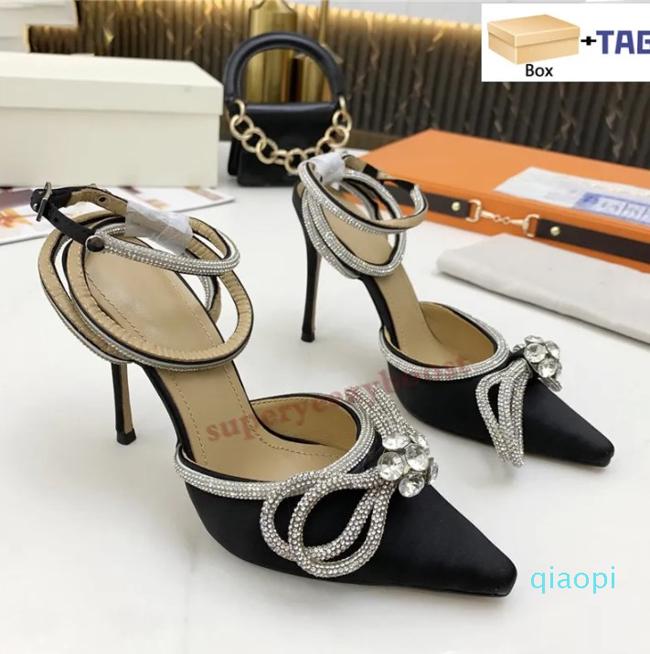 2023 Designer dress shoes With Box Silk Satin Double Bow Crystal Pumps high heels reflective women wedding sandal fashion womens party slipper, 01 black
2023 Designer dress shoes With Box Silk Satin Double Bow Crystal Pumps high heels reflective women wedding sandal fashion womens party slipper, 01 black