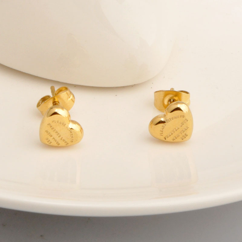 stud earrings luxury earrings designer earrings for woman cute letters heart earrings perforated jewelry gift female accessories Titanium designer earrings
stud earrings luxury earrings designer earrings for woman cute letters heart earrings perforated jewelry gift female accessories Titanium designer earrings