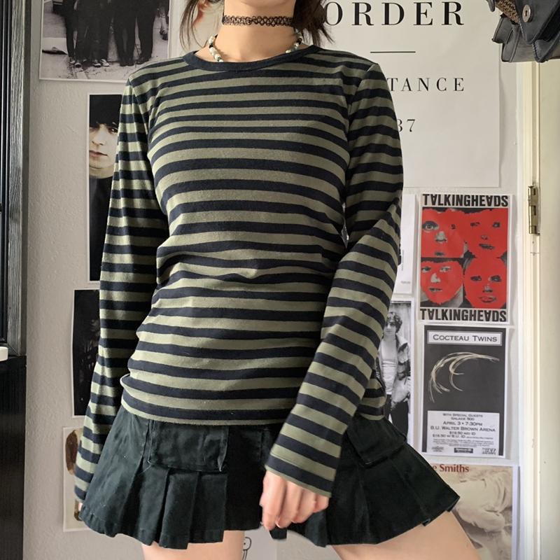 Women's T Shirts Harajuku Vintage Striped Y2K Aesthetic Grunge Long Sleeve Tee Shirt Women 2000s Mall Goth Pullovers Top Clothes, Black
Women's T Shirts Harajuku Vintage Striped Y2K Aesthetic Grunge Long Sleeve Tee Shirt Women 2000s Mall Goth Pullovers Top Clothes, Black