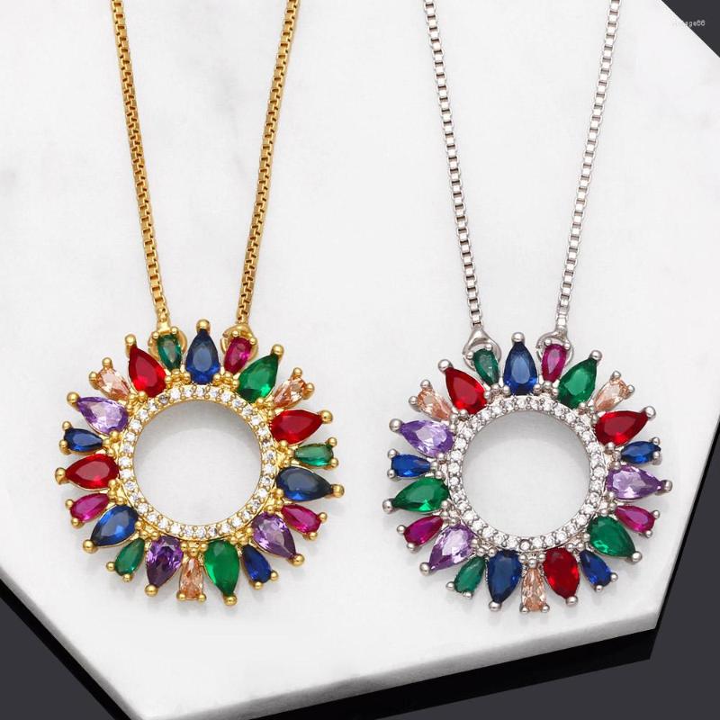 Pendant Necklaces Rainbow Crystal Round Disc Necklace For Women Copper Gold Plated Short Chain Cubic Zircon Jewelry Party Gifts Nkeb355
Pendant Necklaces Rainbow Crystal Round Disc Necklace For Women Copper Gold Plated Short Chain Cubic Zircon Jewelry Party Gifts Nkeb355