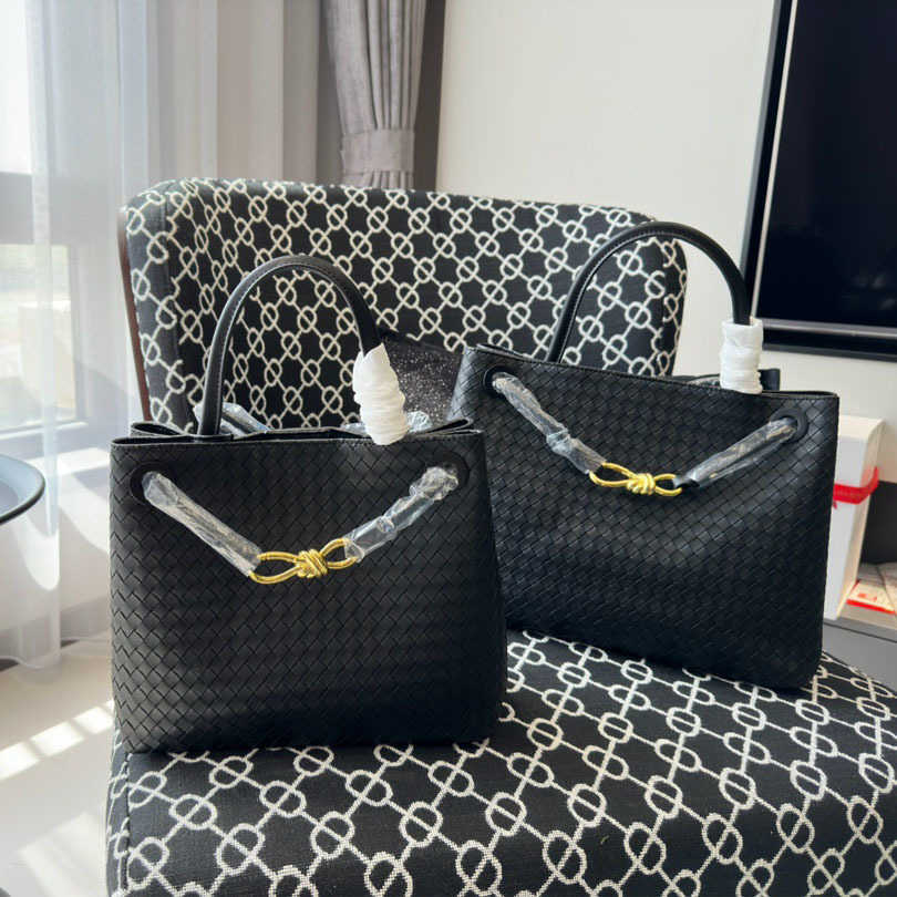 vintage woven luxurys handbags Women designer Bags Leather Crossbody purse lady retro high-capacity shopping handBags 230524, Black
vintage woven luxurys handbags Women designer Bags Leather Crossbody purse lady retro high-capacity shopping handBags 230524, Black