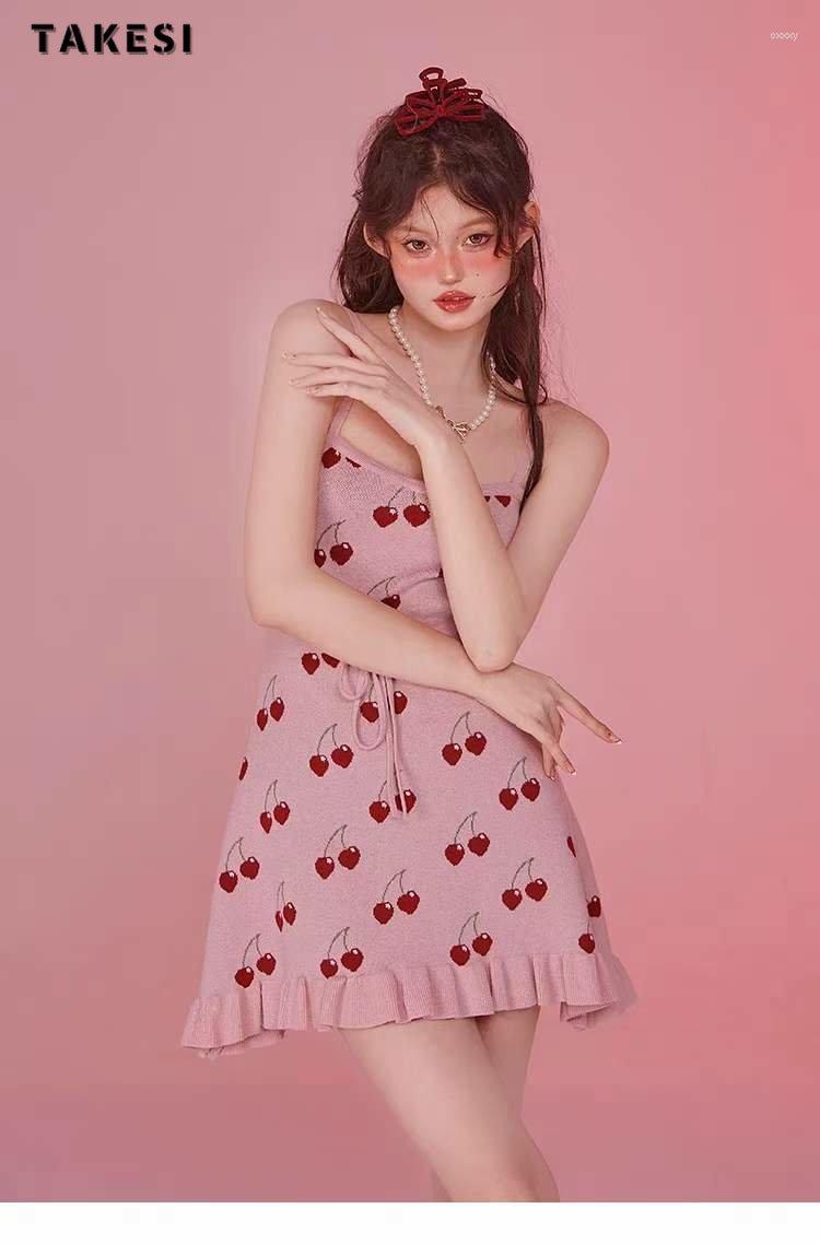 Party Dresses 2023 Summer Sweet Style Backless Slash Neck Floral Print Suspender Mini Women Sexy Knitting Slim Fit Lace-up Dress, Pink
Party Dresses 2023 Summer Sweet Style Backless Slash Neck Floral Print Suspender Mini Women Sexy Knitting Slim Fit Lace-up Dress, Pink