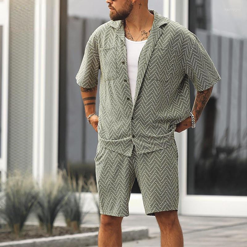 Men' Tracksuits Pakaian Pria Semi Dan Musim Panas Santai Baru Terlaris Eropa Amerika Kemeja Men Summer Outfits, Green
Men' Tracksuits Pakaian Pria Semi Dan Musim Panas Santai Baru Terlaris Eropa Amerika Kemeja Men Summer Outfits, Green