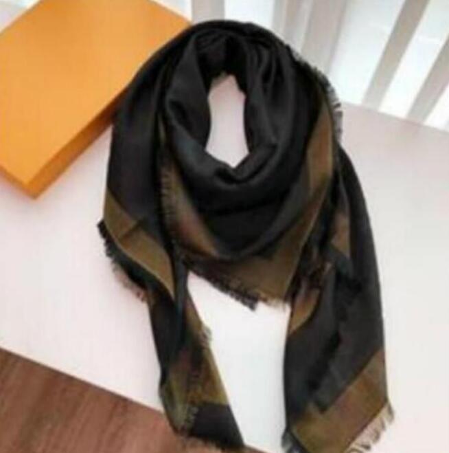 Scarf Designer Fashion real Keep high-grade scarves Silk simple Retro style accessories for womens Twill Scarve 16 colors size 140*140cm
Scarf Designer Fashion real Keep high-grade scarves Silk simple Retro style accessories for womens Twill Scarve 16 colors size 140*140cm