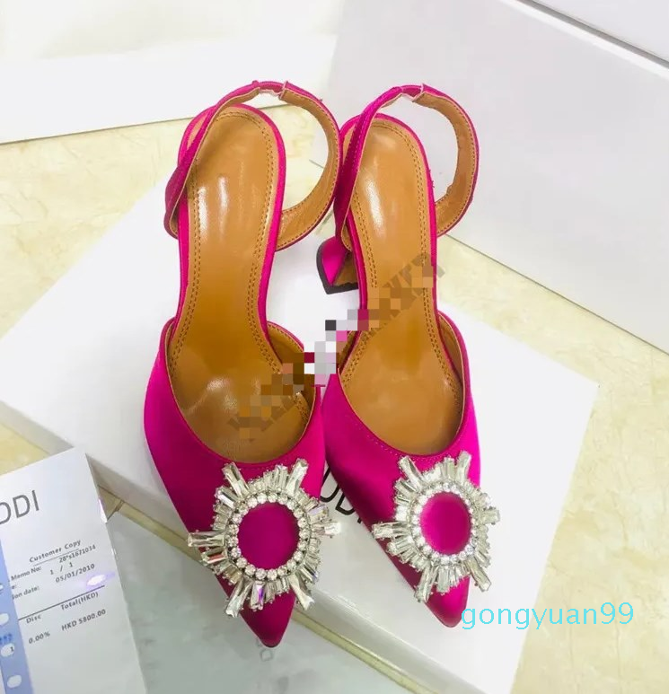 2023 Dress Shoes sun crystal buckle Wine glass heel colorful diamond sandals shine cap toe heels tip with the empty sexy women' shoe summer fairy embellished
2023 Dress Shoes sun crystal buckle Wine glass heel colorful diamond sandals shine cap toe heels tip with the empty sexy women' shoe summer fairy embellished